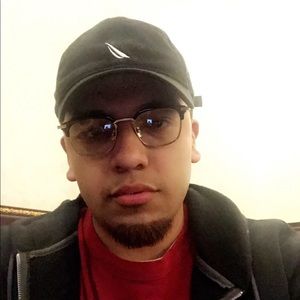 Meet your Posher, Moises